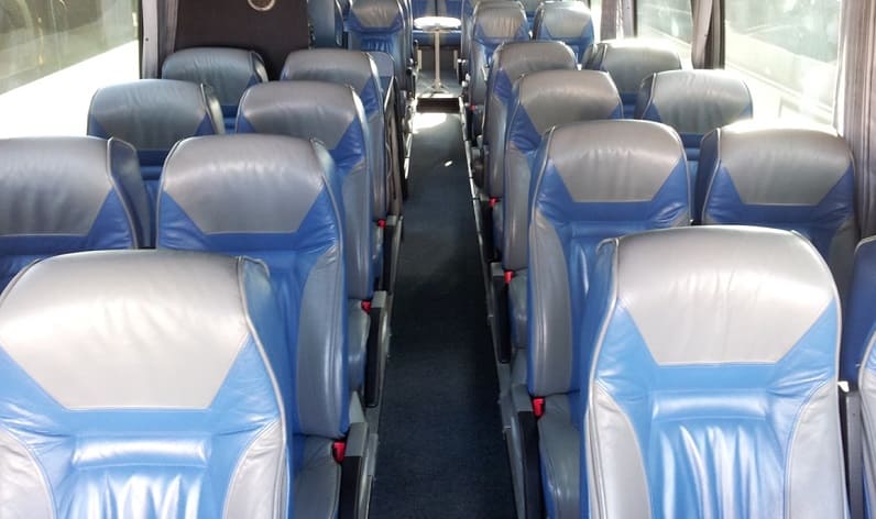 Malta: Coaches hire in Malta region in Malta region and Żejtun